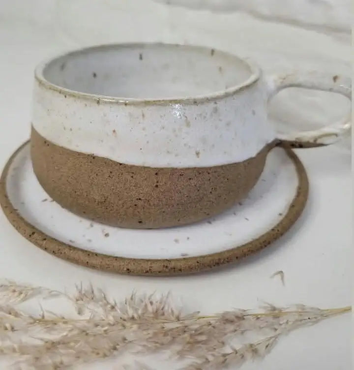 Xícara Bojuda Branco e Tabaco