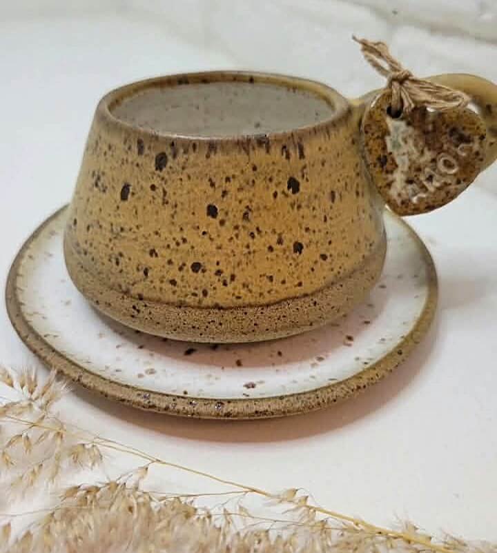 Xícara bojuda capuccino